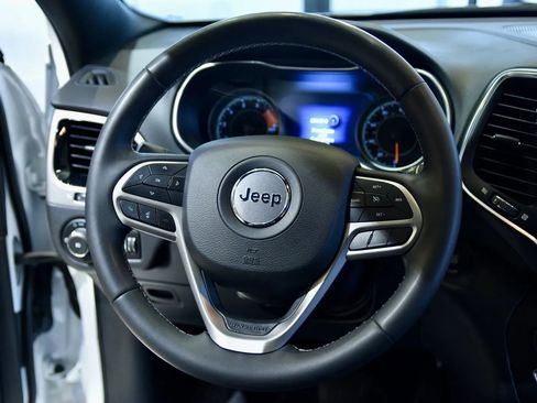 Used 2021 Jeep Cherokee Latitude Lux 80th Anniv w/ Quick Order Package 26U 80TH image 19