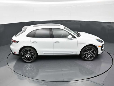 New 2026 Porsche Macan AWD/4WD image 35