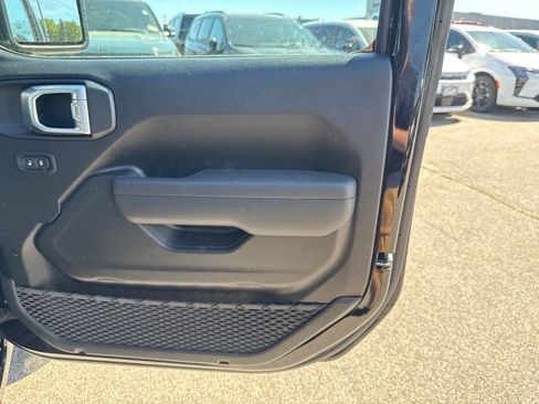 New 2026 Jeep Wrangler Unlimited Sport AWD/4WD image 27