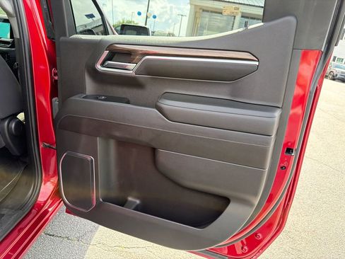 Used 2022 Chevrolet Silverado 1500 LT image 16