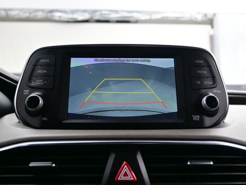 Used 2019 Hyundai Santa Fe SEL FWD image 16