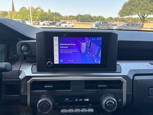 Used 2025 Toyota Tacoma SR5 AWD/4WD image 9