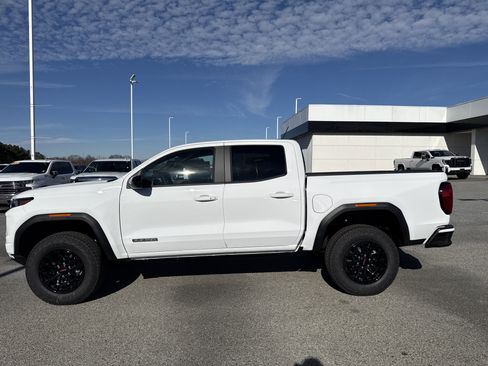 New 2026 GMC Canyon Elevation w/ Convenience Package image 10