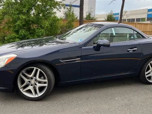 Used 2014 Mercedes-Benz SLK 250 image 3