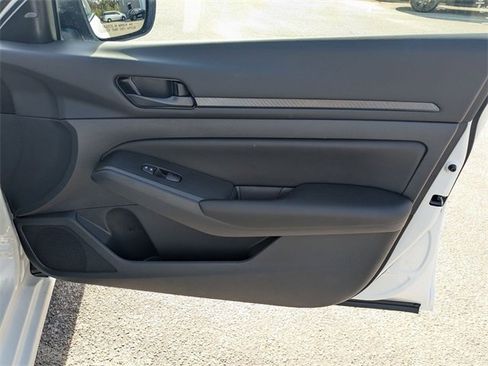 New 2025 Nissan Altima 2.5 S image 31