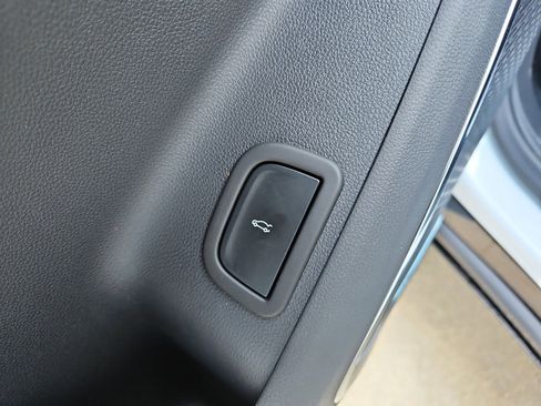 New 2026 GMC Acadia Denali w/ Super Cruise Package image 18