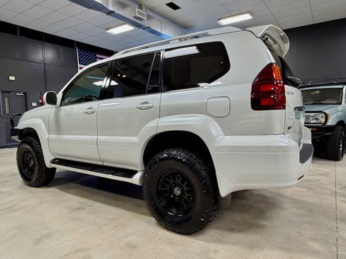 Used 2004 Lexus GX 470 image 13