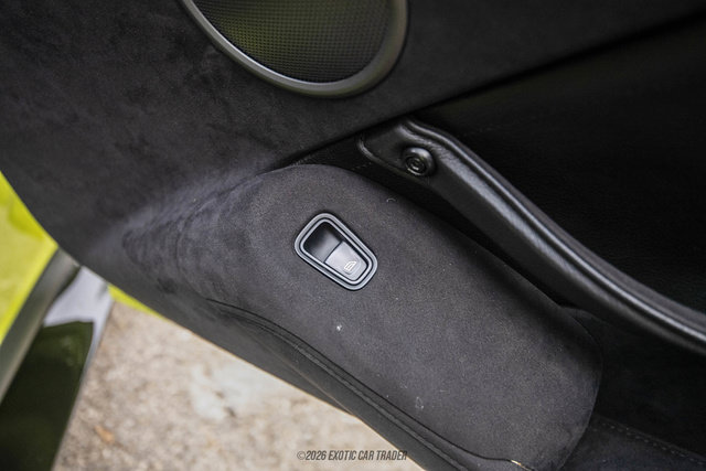 Used 2020 Aston Martin V8 Vantage Coupe RWD image 35