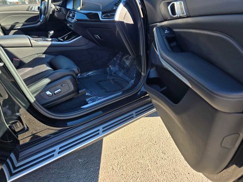Used 2023 BMW X5 xDrive45e image 10