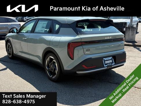 New 2026 Kia K4 EX FWD image 4