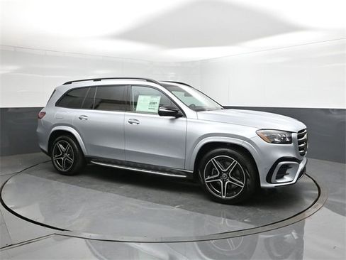 New 2026 Mercedes-Benz GLS 450 4MATIC image 9