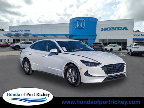 Used 2022 Hyundai Sonata SE image 1