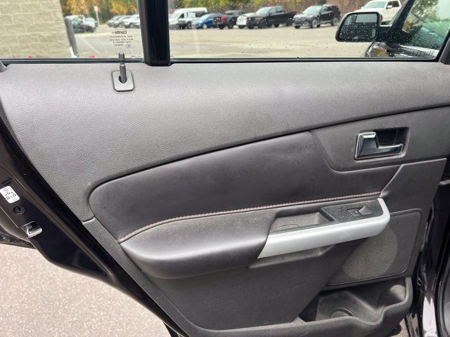 Used 2013 Ford Edge SEL FWD image 15