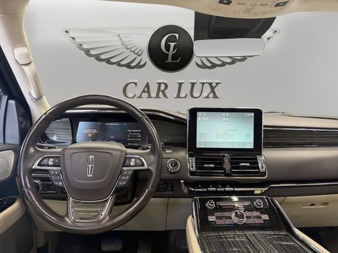 Used 2021 Lincoln Navigator Black Label w/ Cargo Convenience Package AWD/4WD image 10
