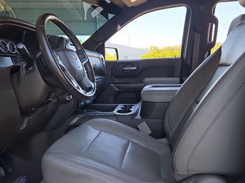 Used 2019 Chevrolet Silverado 1500 LTZ w/ LTZ Convenience Package AWD/4WD image 22