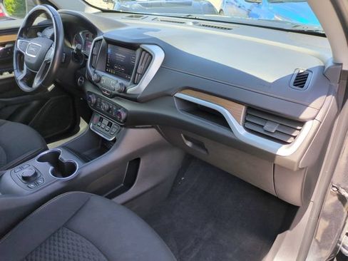 Used 2021 GMC Terrain SLE w/ Driver Convenience Package FWD image 19