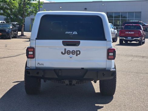 Used 2022 Jeep Gladiator Rubicon w/ LED Lighting Group AWD/4WD image 4