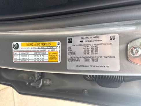 New 2026 GMC Yukon XL AT4 AWD/4WD image 28