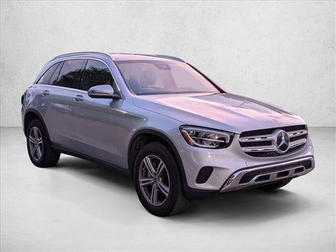 Used 2022 Mercedes-Benz GLC 300 image 3