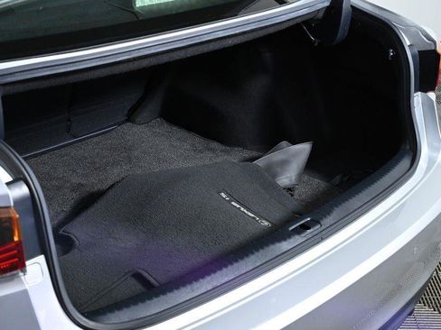 Used 2019 Lexus IS 300 F Sport w/ F Sport Package image 36