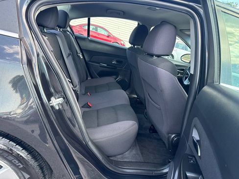 Used 2014 Chevrolet Cruze LT FWD image 11