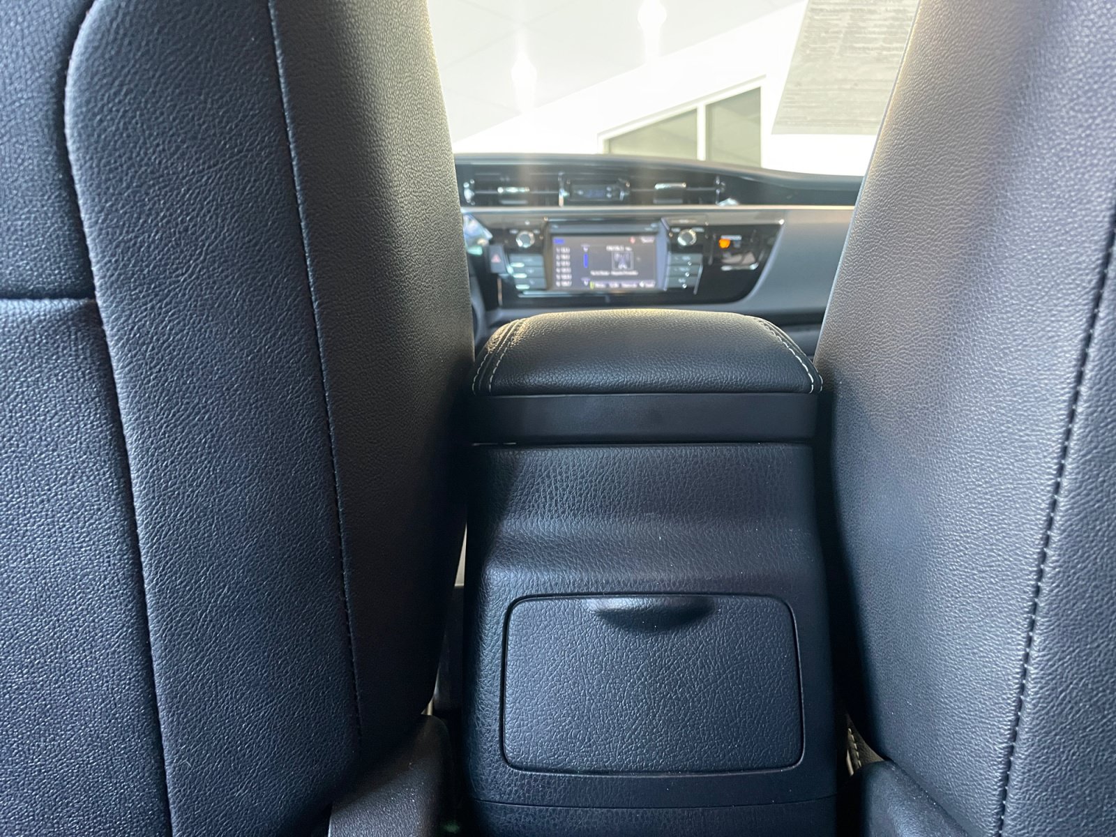 Used 2014 Toyota Corolla S FWD image 30