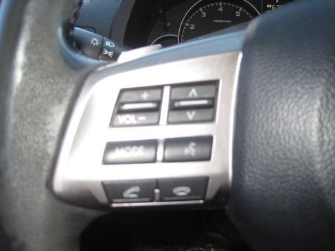 Used 2014 Subaru Legacy 2.5i Premium AWD/4WD image 30