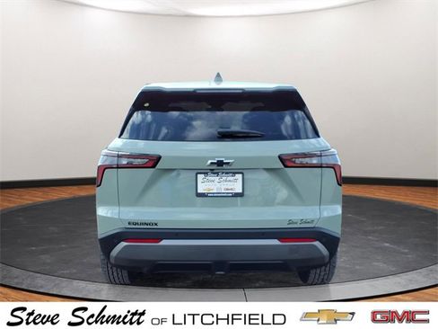 New 2026 Chevrolet Equinox LT w/ Convenience Package II image 4