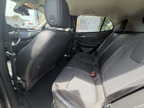 Used 2021 Buick Encore GX Preferred FWD image 17