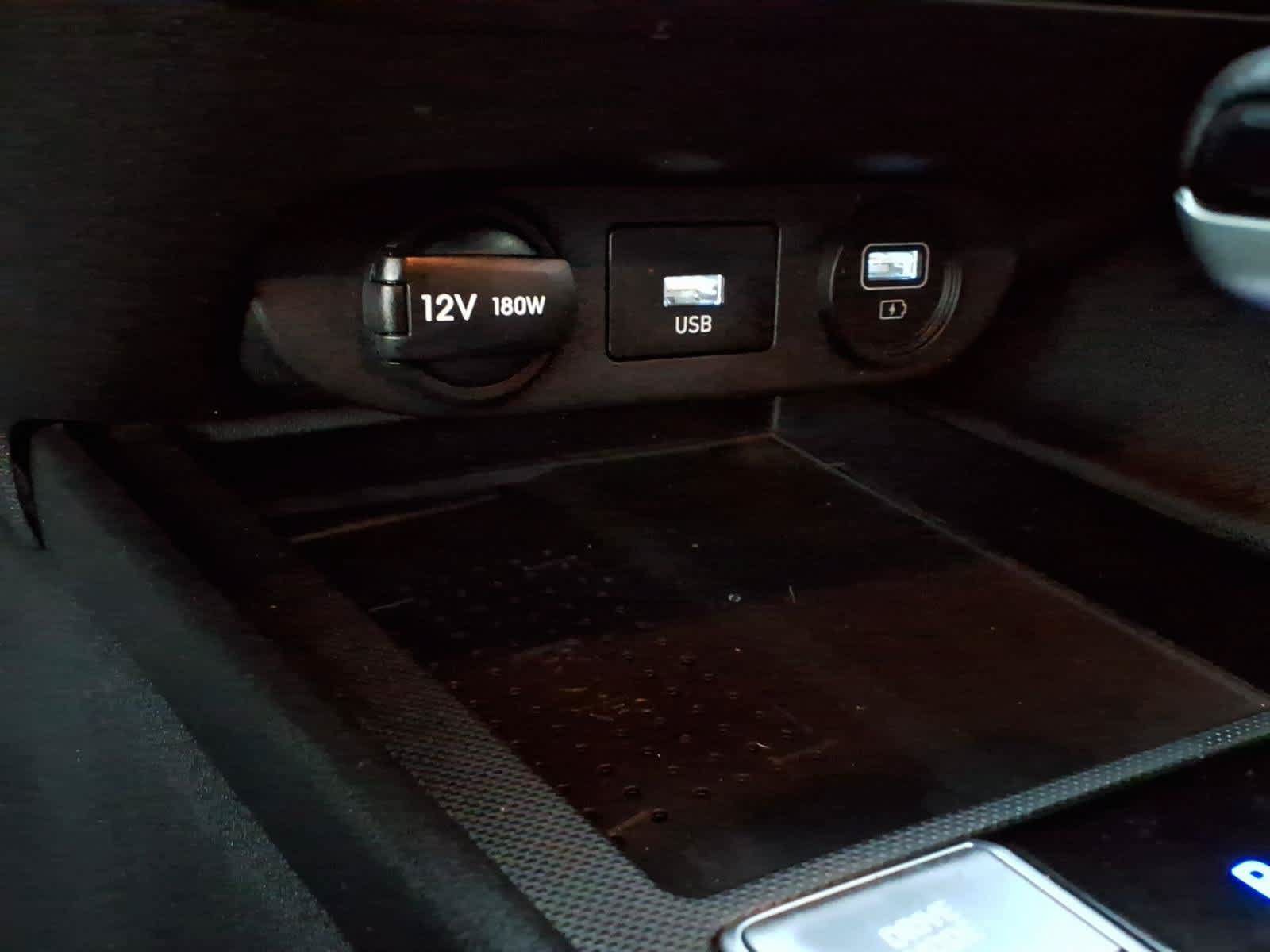 Used 2022 Hyundai Elantra SEL w/ Convenience + Premium Package FWD image 23