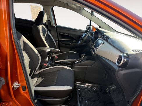 Used 2020 Nissan Versa SV w/ Trunk Package image 19