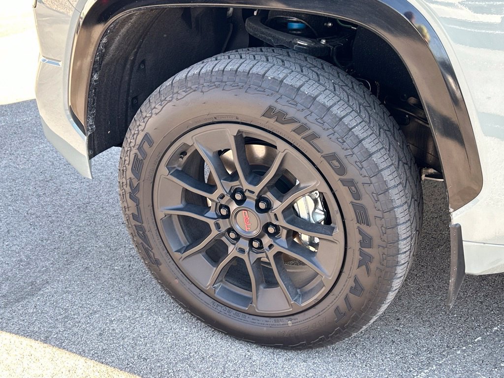 Used 2026 Toyota Tundra Platinum w/ TRD Off-Road Package AWD/4WD image 48