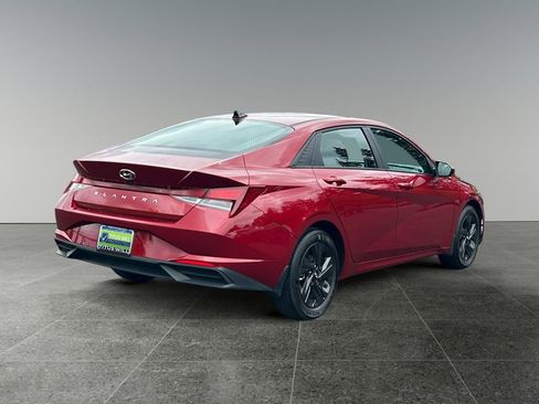 Used 2023 Hyundai Elantra SEL FWD image 10