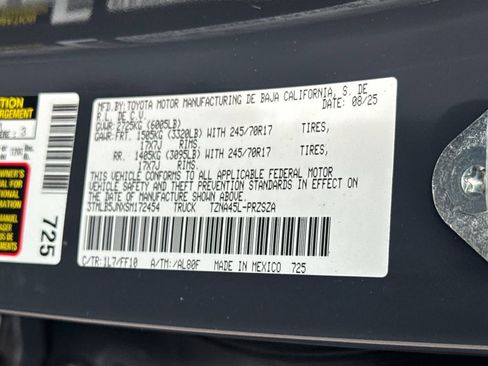 Used 2025 Toyota Tacoma SR5 w/ SR5 Upgrade Package AWD/4WD image 45