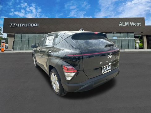 New 2026 Hyundai Kona SE FWD image 8
