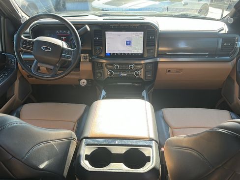 Used 2023 Ford F250 Lariat w/ Lariat Ultimate Package AWD/4WD image 12