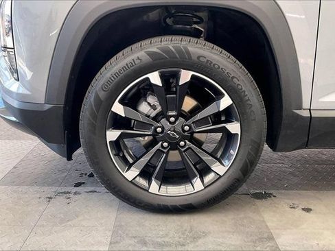 Used 2025 Chevrolet Equinox RS AWD/4WD image 8