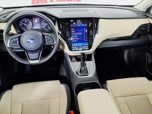 Used 2025 Subaru Outback Premium AWD/4WD image 12