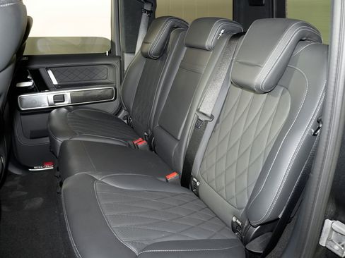 Certified 2025 Mercedes-Benz G 63 AMG 4MATIC image 33