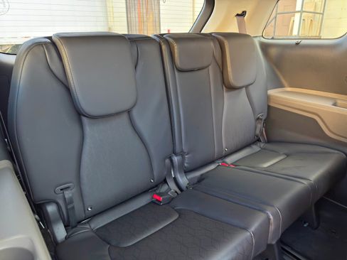 Used 2025 Kia Carnival SX FWD image 49