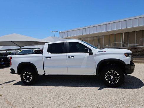 Used 2026 Chevrolet Silverado 1500 ZR2 AWD/4WD image 9