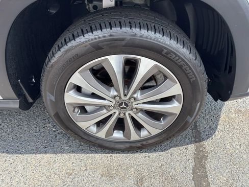 Used 2021 Mercedes-Benz GLE 350 w/ Premium Package image 17