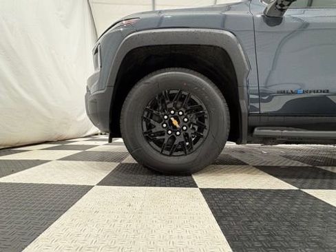 New 2026 Chevrolet Silverado EV LT image 8
