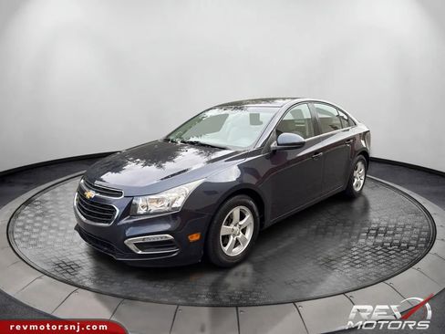 Used 2015 Chevrolet Cruze LT image 1