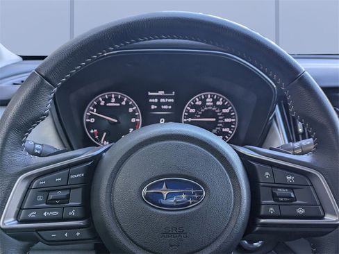 Used 2025 Subaru Outback Premium image 31