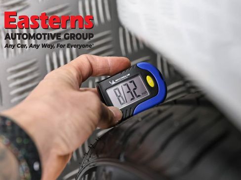 Used 2023 Tesla Model 3 Standard Range image 23