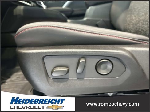 Used 2024 Chevrolet Colorado Z71 w/ Z71 Convenience Package 2 AWD/4WD image 14