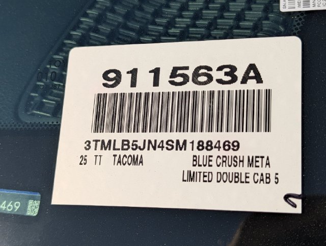 Certified 2025 Toyota Tacoma TRD Sport AWD/4WD image 32