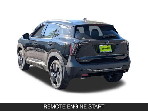 New 2026 Nissan Kicks SR w/ SR Premium Package FWD image 7