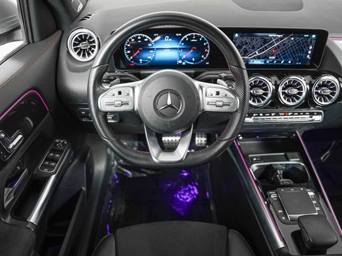 Certified 2023 Mercedes-Benz GLA 250 4MATIC image 11